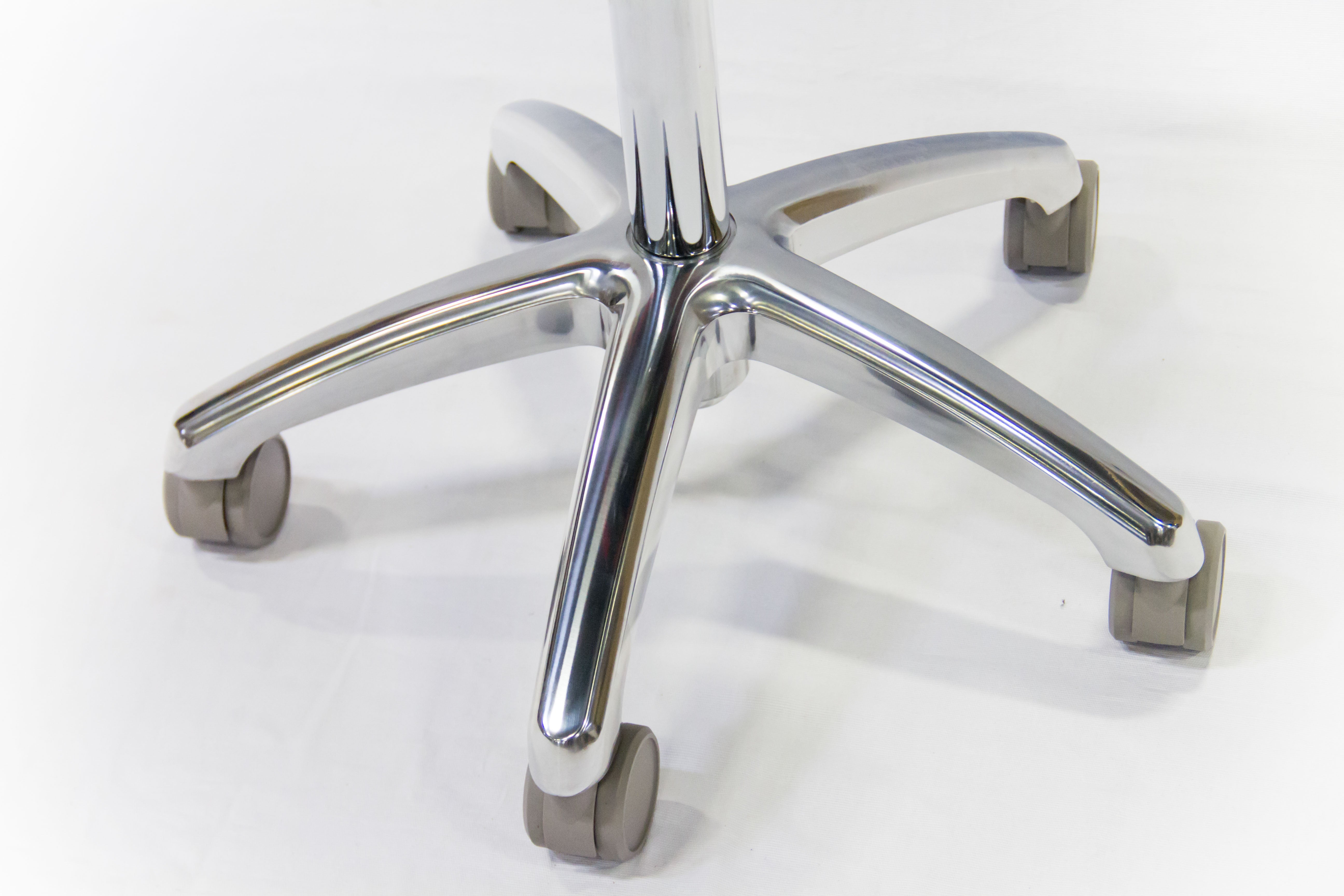 Western Saddle Sit-to-Stand Chair